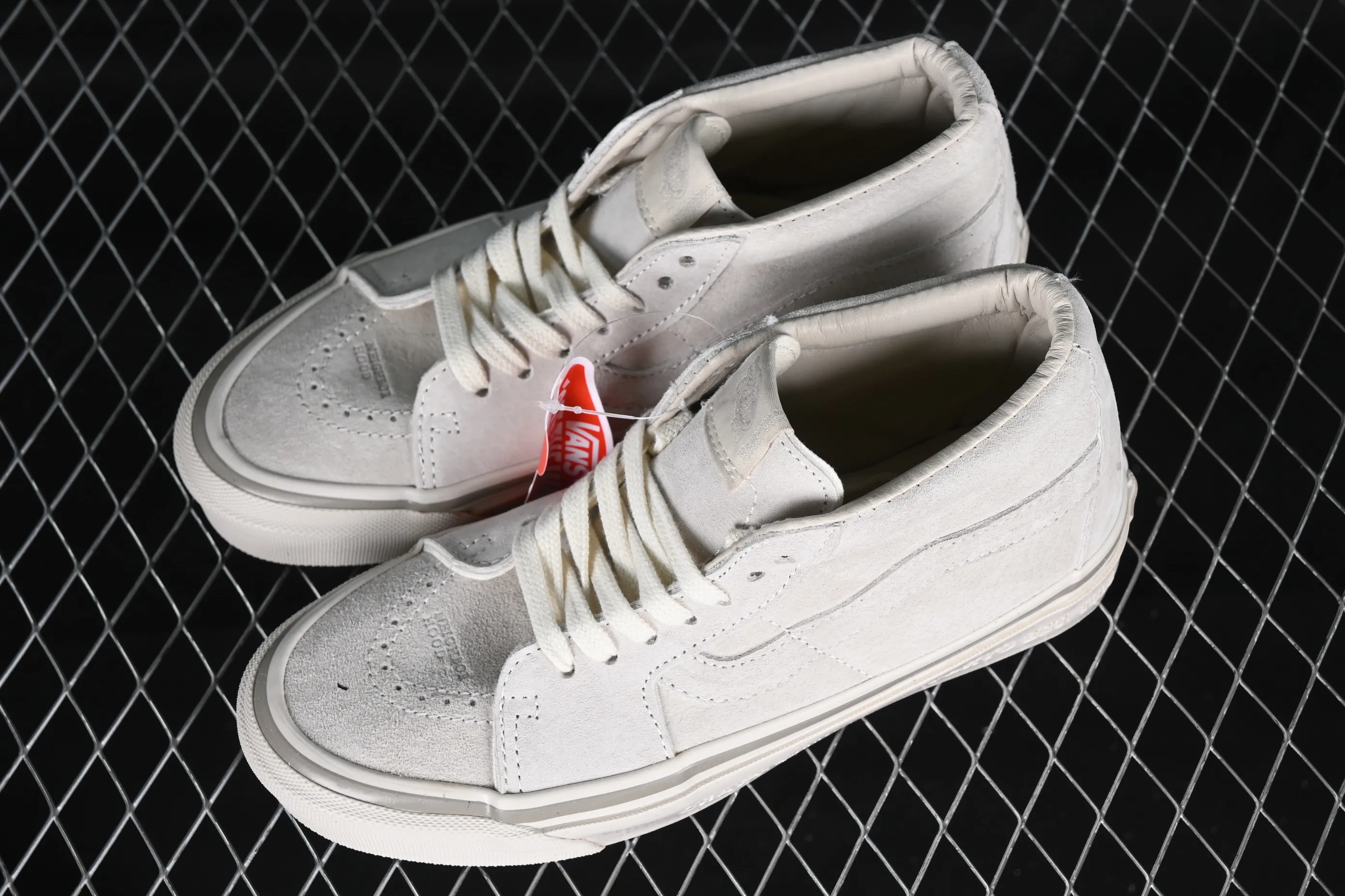 All categories Vans Vans series Vans Mid Vans China NEIGHBORHOOD x Vans Sk8-Mid joint series milk tea China casual sneakers VN0A3WM3APL